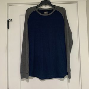 Men’s American Eagle Long Sleeve T